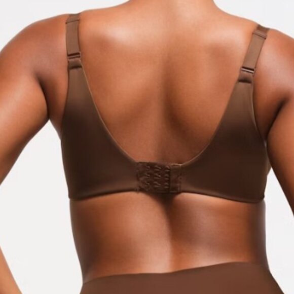 Skims Smoothing Intimates Full Coverage Lightly Lined Bra - Picture 2 of 3